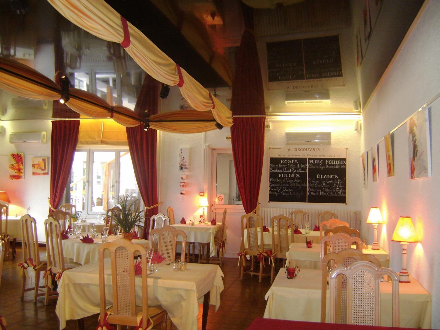 Hotel Le Richevaux Neufchâteau Екстериор снимка